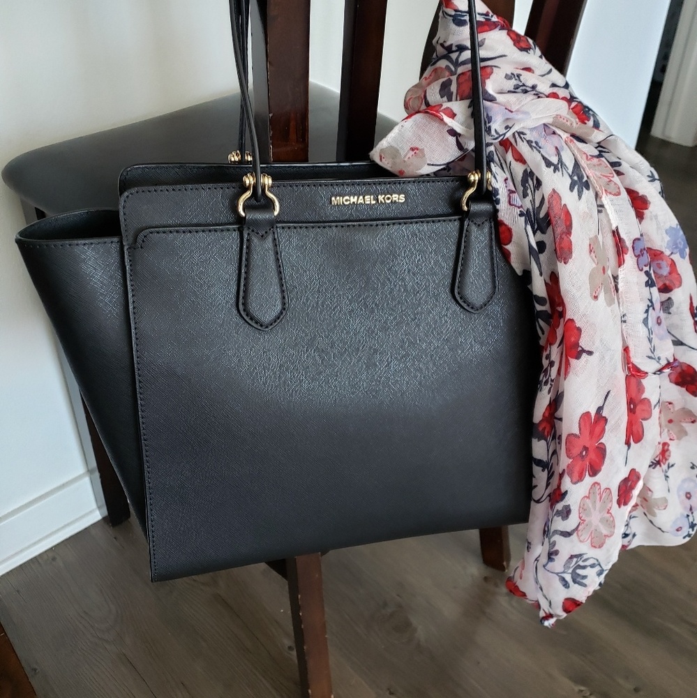 Large Tote - Picture 1 of 5